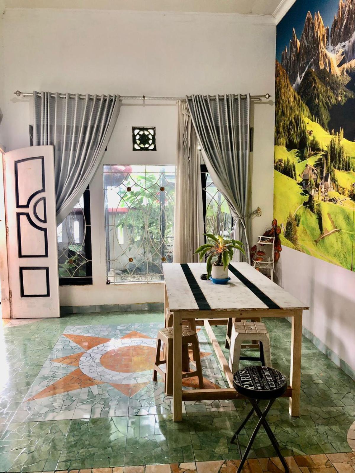 Ohana Homestay Banyuwangi Бануванги Екстериор снимка